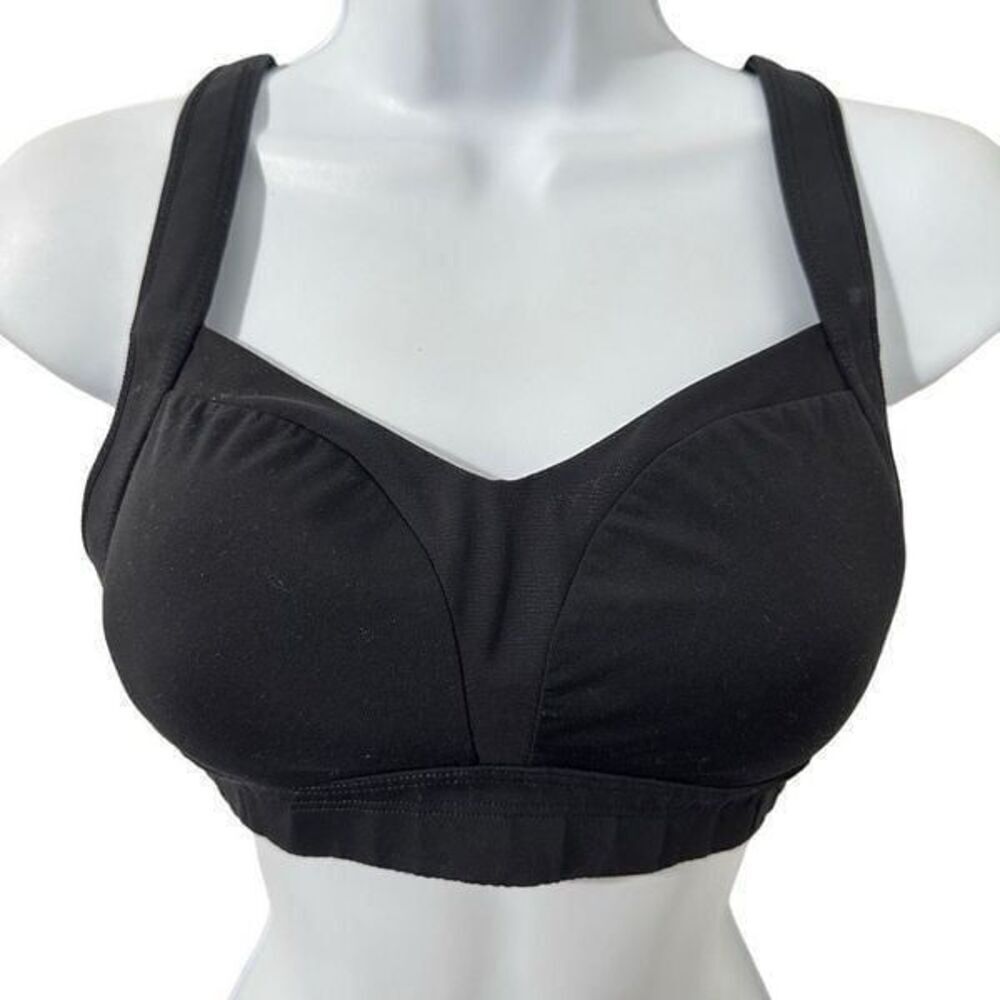 Lululemon sports black bra 34C. A564